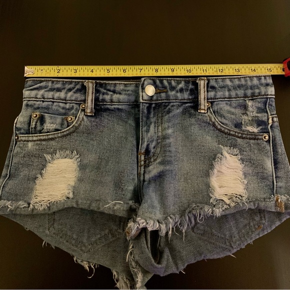 Low Waist Shortie Shorts Size 24 - Picture 5 of 6